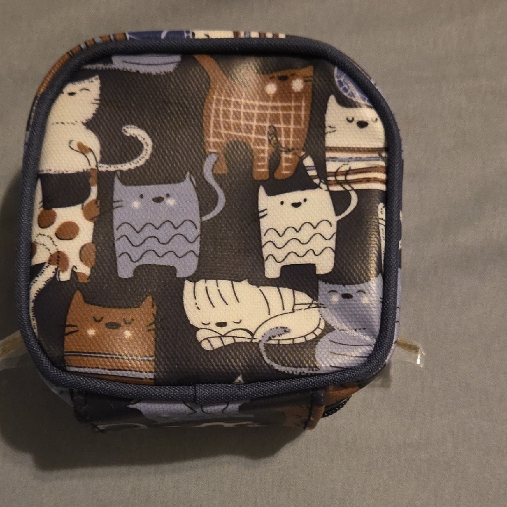 Cat Patterned Pet Accessory Pouch